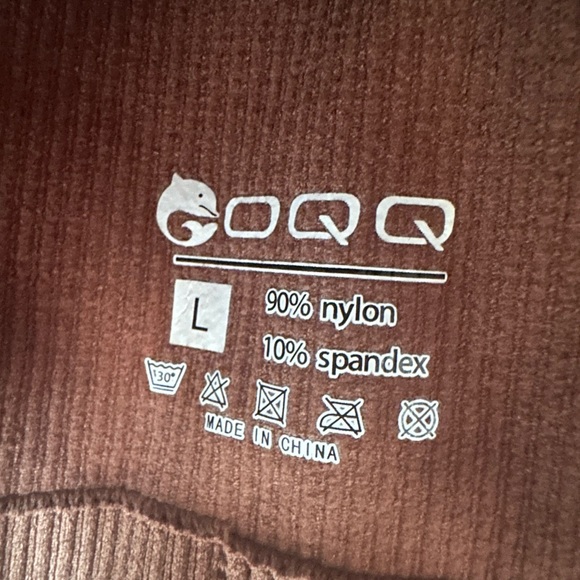 Brown Cropped Tank Top. MUST BE BUNDLED (T) - Picture 2 of 5